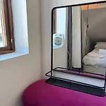 Spacious Private House - Big Garden & Free Parking 펜션