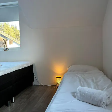 Spacious Private House - Big Garden & Free Parking Voss