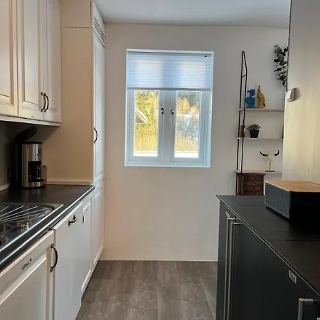Spacious Private House - Big Garden & Free Parking Casa vacanze *