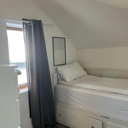 Spacious Private House - Big Garden & Free Parking Voss