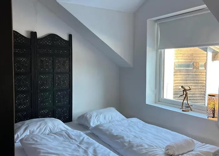 Prime Location - Cozy And Big House Semesterbostad *