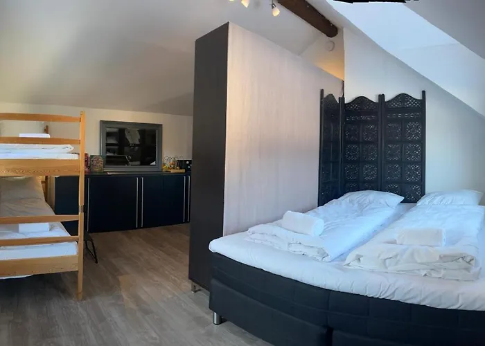 Prime Location - Cozy And Big House Semesterbostad *